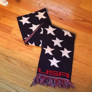 Knitmakers Made in USA Patriotic Scarf  Blue Star